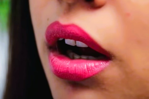 Beetroot juice for pink lips