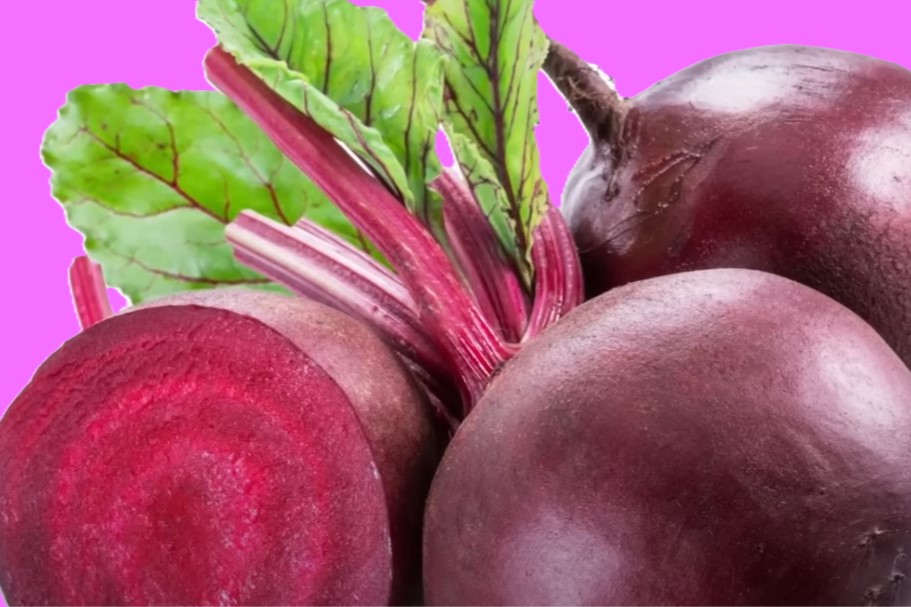 Beetroot juice for pink lips